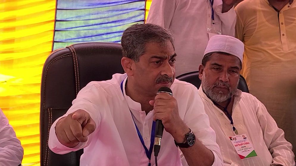 ষড়যন্ত্রের অংশ উপদেষ্টাকে পানির বোতল মারা : এ্যানি