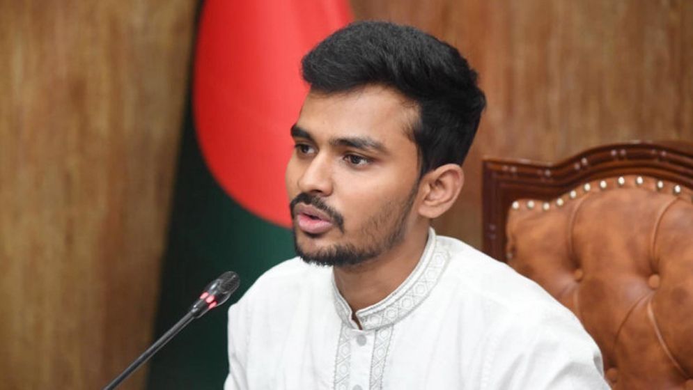 ১০ বাধার কথা জানালেন ইশরাককে মেয়র করার পেছনে  উপদেষ্টা আসিফ