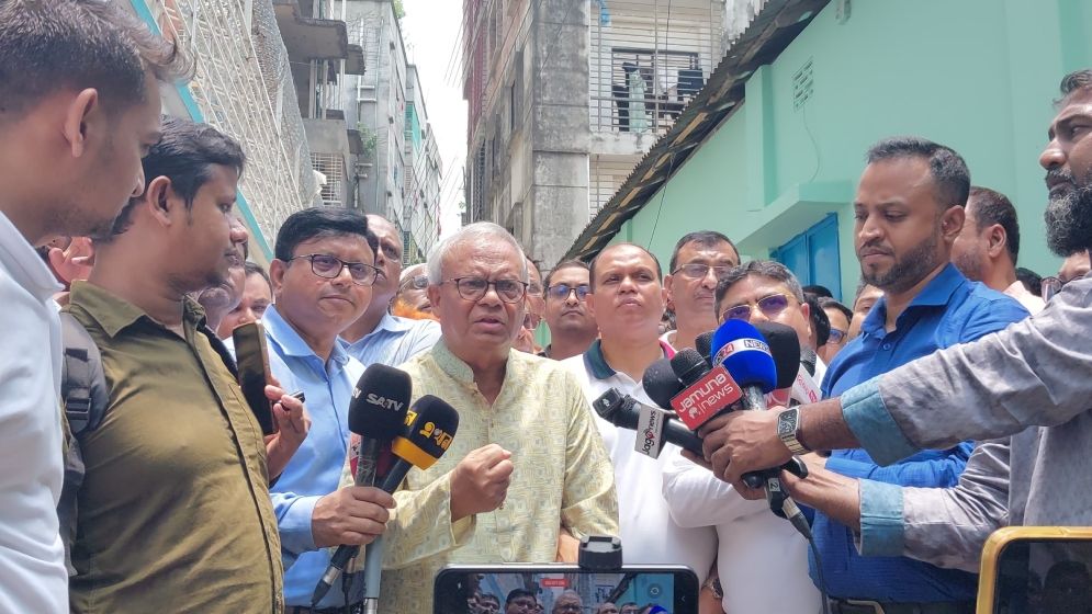 ইশরাককে মেয়র হতে দিচ্ছে না সরকার গায়ের জোরে : রিজভী