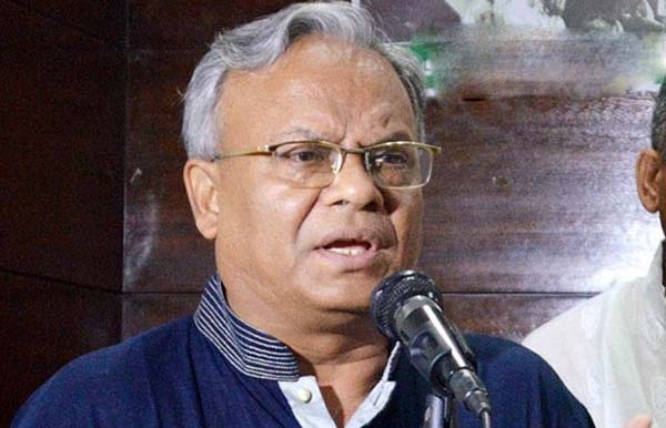 প্রিজনভ্যানে দাঁড় করে কোর্টে আনা-নেওয়ার অভিযোগ স্ত্রীর ,অসুস্থ রিজভীকে 