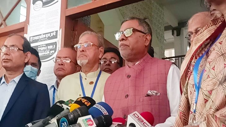 মেডিকেল ভর্তি পরীক্ষায় প্রশ্নপত্র ফাঁস হয়নি ডিভাইস যুক্ত করায় : স্বাস্থ্যমন্ত্রী