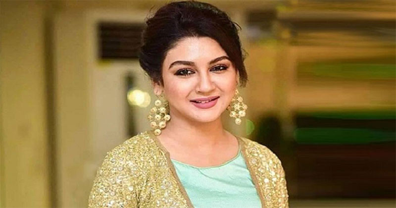 জয়ার ৩ সিনেমা মুক্তির অপেক্ষায় 