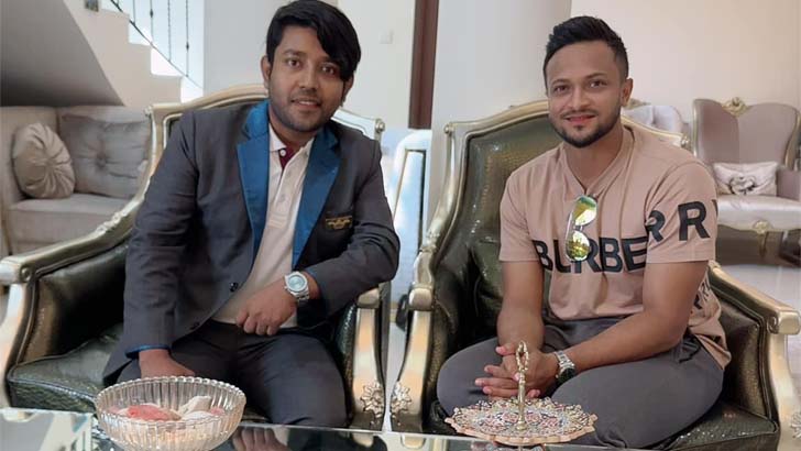 আরাভ শূন্য থেকে হাজার কোটি টাকার মালিক 