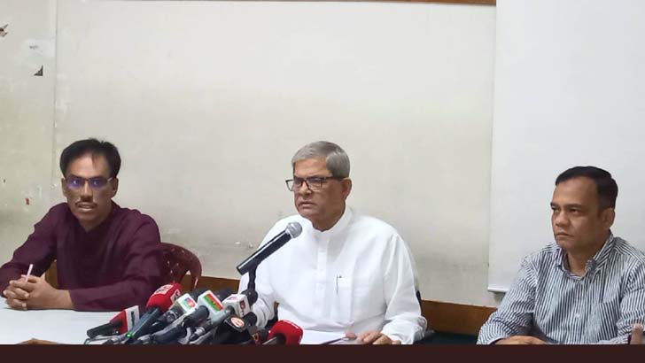 আ.লীগের মুখোশ আরেকবার উন্মোচিত হলো ভোট ডাকাতিতে: মির্জা ফখরুল