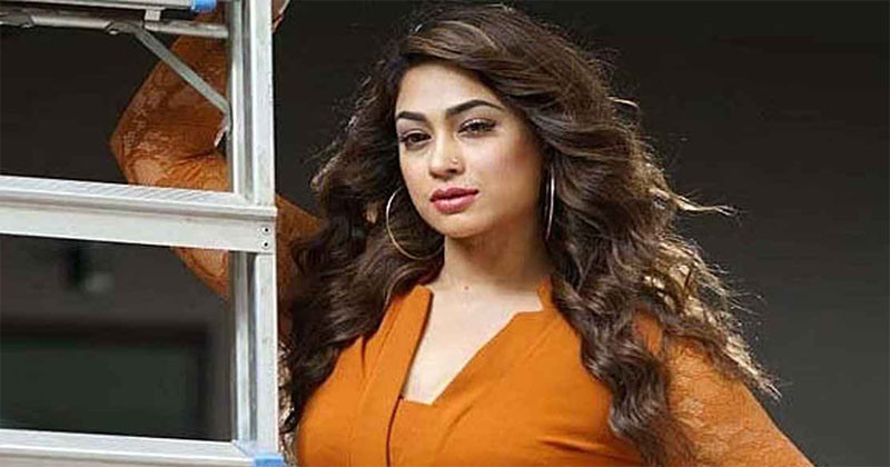পপি নায়িকা নয়,ভিন্ন পরিচয়ে ফিরছেন 