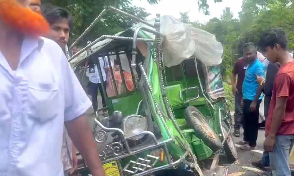 গোপালগঞ্জে বাস-ইজিবাইক সংঘর্ষে নিহত ৪