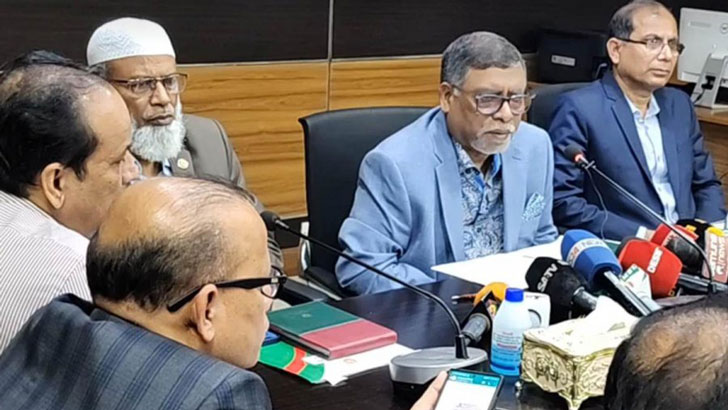 চিকিৎসকদের ‘প্র্যাকটিস সরকারি হাসপাতালেই শুরু হচ্ছে ’, ফি ৫০০ টাকা