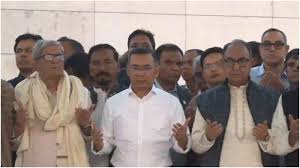 ফেরার পর প্রথম জুমায় বাবার মাজারে তারেক রহমান, পরে সাভারে শ্রদ্ধা