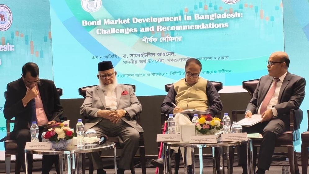 সরকার: সঞ্চয়পত্র কেনায় সীমা তুলে দেওয়ার কথা  সরকার: অর্থসচিব