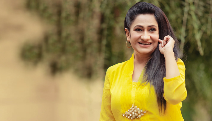 অভিনেত্রী মনিরা মিঠুর বাসায় ‘ভয়ংকর চুরি’