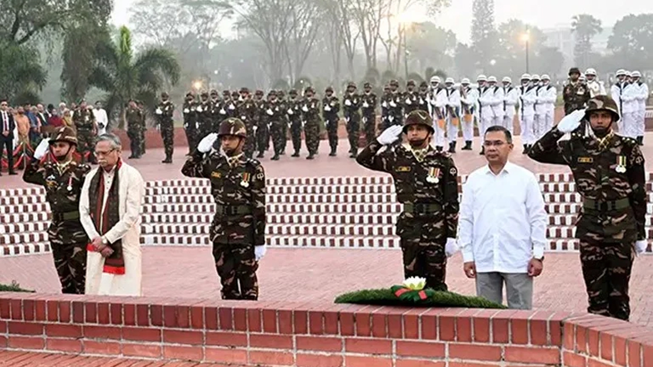 রাষ্ট্রপতি ও প্রধানমন্ত্রীর শ্রদ্ধা জাতীয় স্মৃতিসৌধে 
