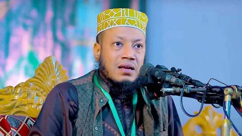 আরও এক মামলা, আমির হামজার বিরুদ্ধে  সমন জারি