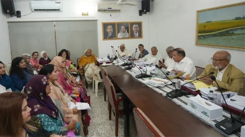 দাপ্তরিক কাজে গভীর রাতে গুলশানে  তারেক রহমান