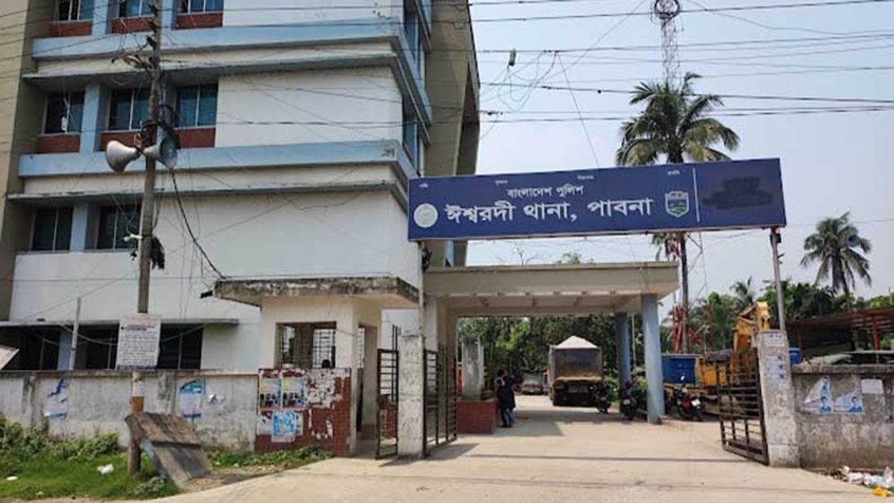 ছাত্রদলের মামলা হামলার ঘটনায় , শিবির নেতাদের খুঁজছে পুলিশ