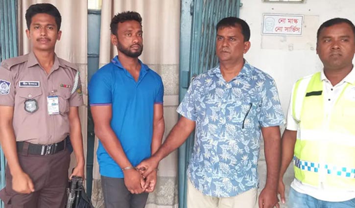 খুলনায় ২ সন্তান ও শাশুড়ি  খুনের দায় রফিকুলের স্বীকার 