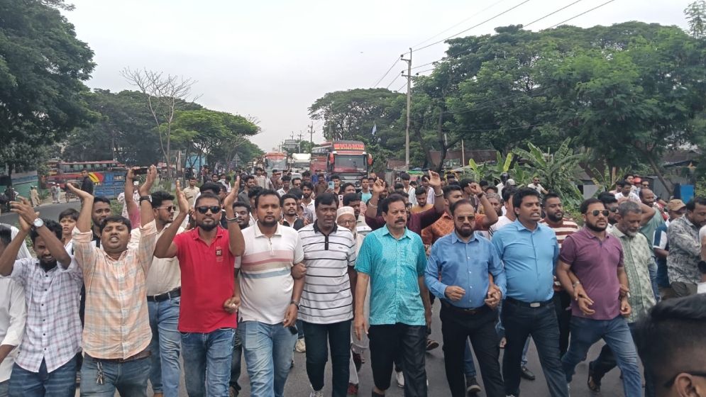নিষিদ্ধ আ.লীগ ‘রাজনীতির নামে অশান্ত পরিবেশ তৈরির পাঁয়তারা করছে’