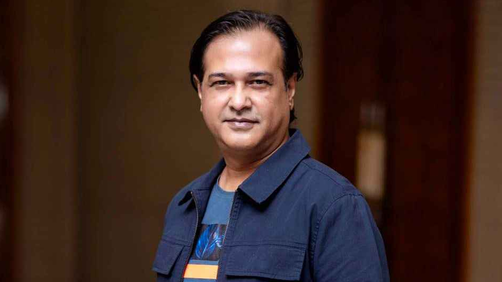 ফাইলবন্দি না করার দাবি  রাজধানীর ৩ টার্মিনাল অপসারণের সিদ্ধান্ত আসিফ আকবরের