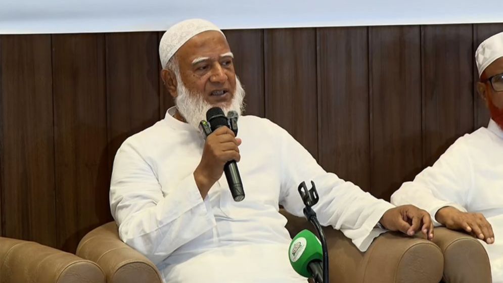 সংবিধান সংস্কারের ম্যান্ডেট দিয়েছে জনগণ,সংশোধনের নয়,: ডা. শফিকুর রহমান