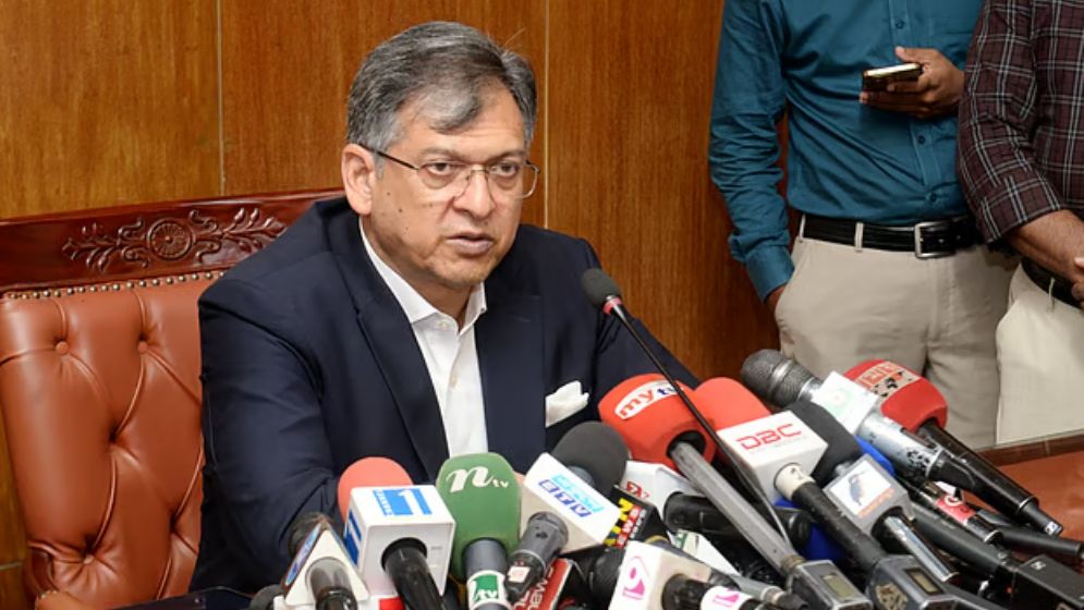 কেউ কেউ মাছ শিকার করতে চায় ঘোলা পানিতে : শিক্ষার্থীদের আন্দোলন প্রসঙ্গে স্বরাষ্ট্রমন্ত্রী