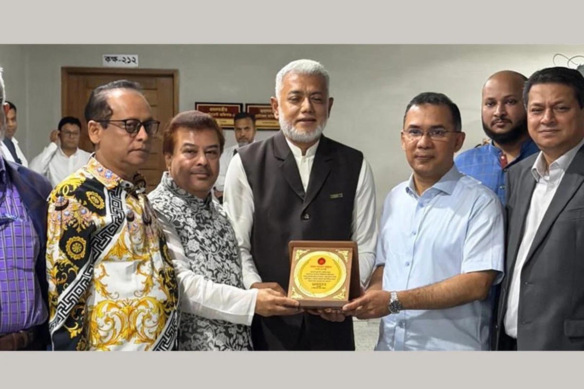 জমি-ফ্ল্যাট নিবন্ধন ফি কমানোর দাবি, প্রধানমন্ত্রীর সঙ্গে রিহ্যাবের সাক্ষাৎ