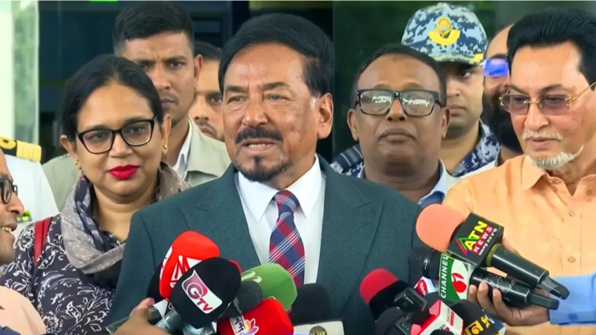  ভারপ্রাপ্ত রাষ্ট্রপতি হাফিজ উদ্দিন আহমদ স্পিকারের সরকারি বাসভবনে থেকেই বঙ্গভবনে অফিস করবেন