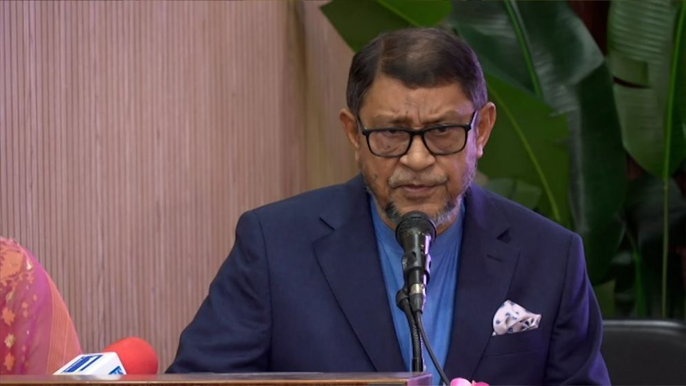 ডাক্তারদের নিরুৎসাহিত করার আহ্বান  সিজারের ক্ষেত্রে স্বাস্থ্যমন্ত্রীর