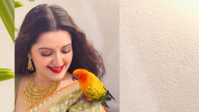 কোনো পুরুষের সঙ্গে দেখতে চায় না মানুষ আমাকে : পরীমনি