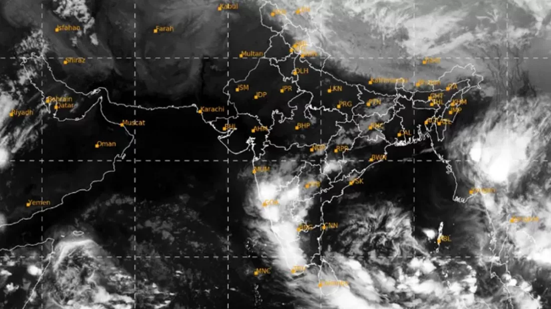 দুপুরের আগেই ঘূর্ণিঝড়ে রূপ নিতে পারে ‘মোখা’