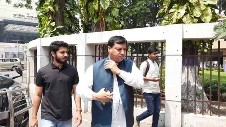 দুদক জাহাঙ্গীরকে জিজ্ঞাসাবাদ করছে 