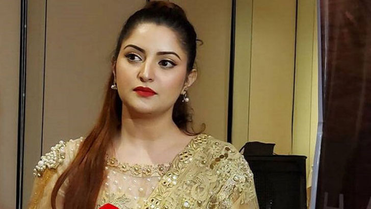 পরীমনি সেই পরিচালকের কাছে যে অনুরোধ জানালেন 