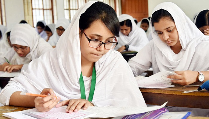 ১৭ আগস্ট এইচএসসি পরীক্ষা শুরু 